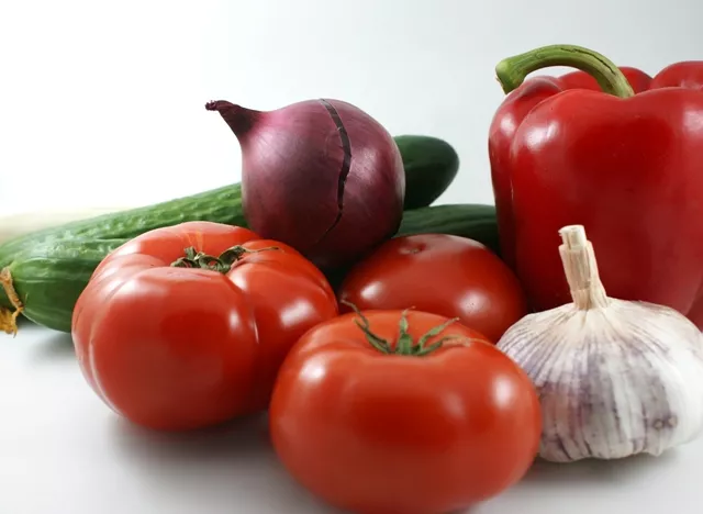 world health day pakistanis afflicted by unhealthy diet