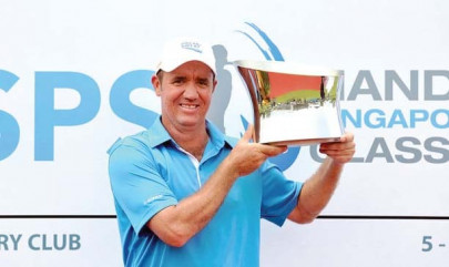 golf hend seals win in singapore