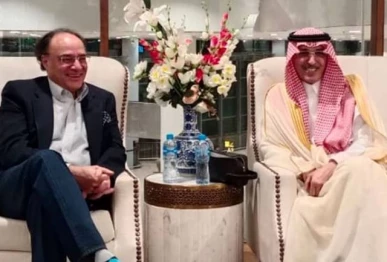 ksa qatar offer 5b assistance to pakistan