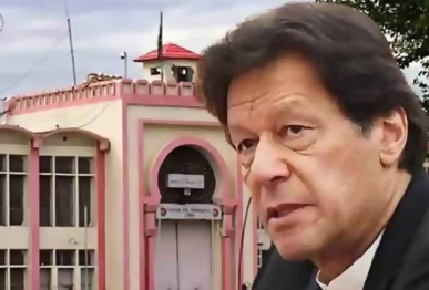 medical team examines imran at adiala jail