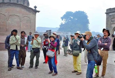 4 3m tourists visited pakistan in two years