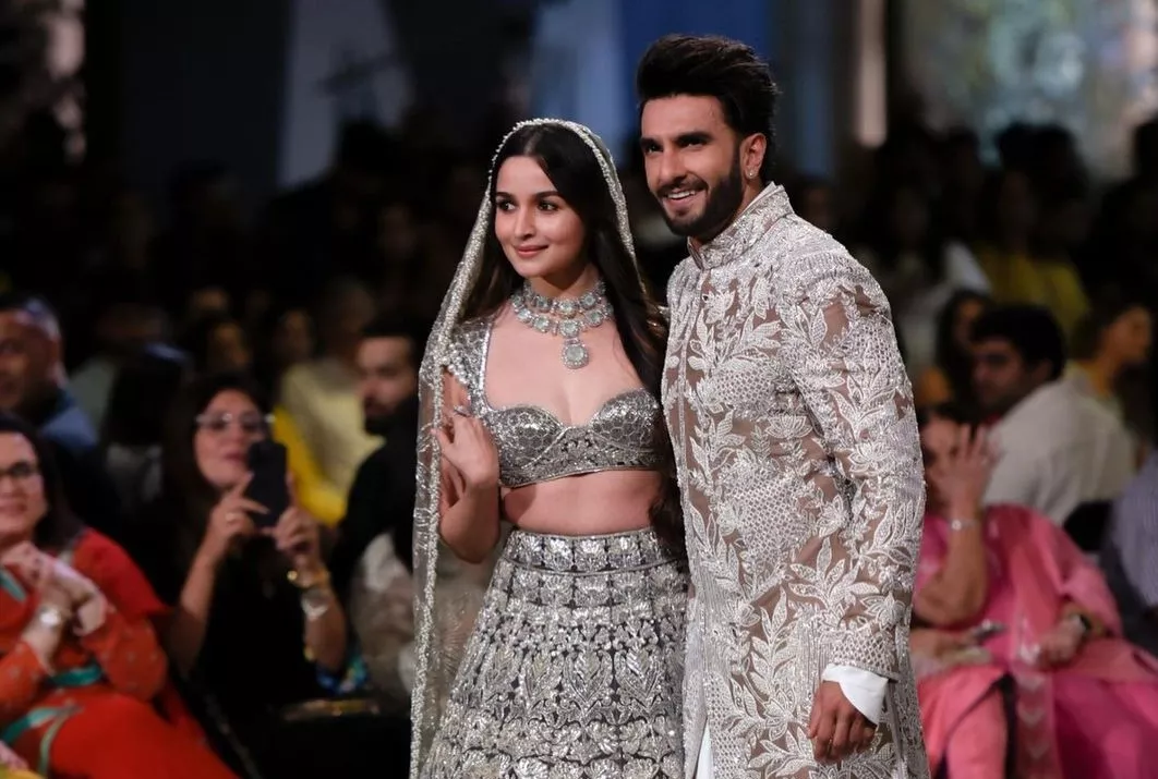 take notes from deepika alia bhatt s ramp walk at manish malhotra show gets criticism