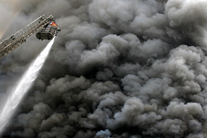 boiler blast at oil factory in karachi