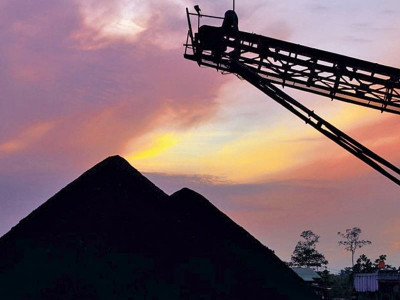 thar uk based firm to develop first coal mine
