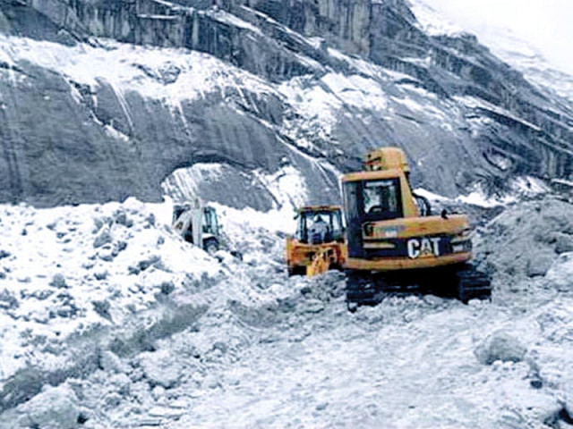 giyari tragedy pso assists army in rescue work giyari tragedy pso assists army in rescue work