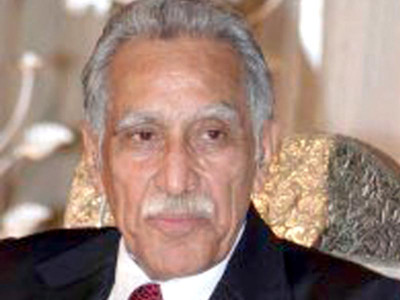 war hero cecil chaudhry passes away at 70 war hero cecil chaudhry passes away at 70