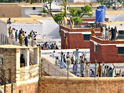 medical attention teargas used to break jail riot after prisoner dies