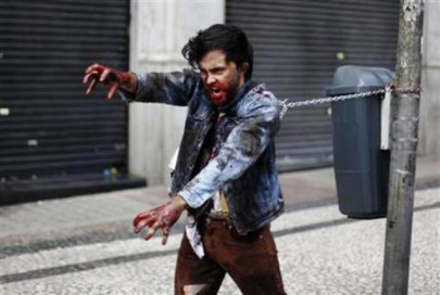 philippine runners race to survive zombie horde philippine runners race to survive zombie horde