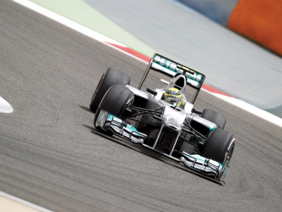 rosberg plays down early initiative