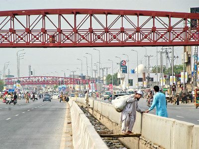 jay walking pedestrians ignore rs332m worth of bridges
