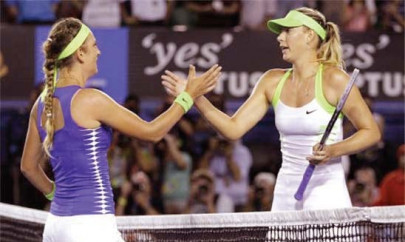 tennis azarenka leads charge in stuttgart