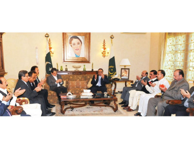 high level huddle zardari forms peace committee for karachi
