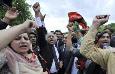 twitter alert gilani convicted of contempt