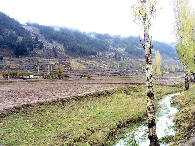 post flood blues two years on farmers of parrai village struggle to rebuild their lives