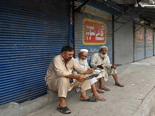 govt relents after traders refuse to budge on demands