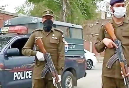 lahore dig orders night ban for women in police stations