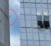 pilot killed in crash with beijing s tallest building