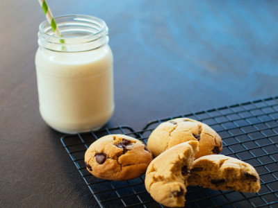the most blissful crumbly chocolate chip cookies you will ever have