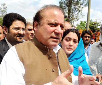 comply with sc orders or face protest movement warns nawaz sharif