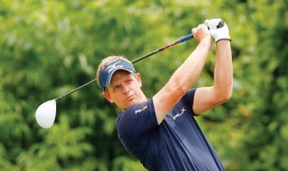 golf donald back at the top