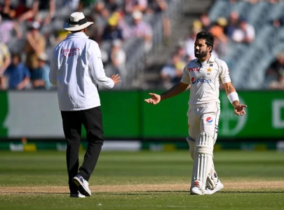 watch controversial dismissal of mohammad rizwan in melbourne test