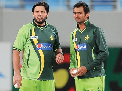 hopeful malik turns down county offers