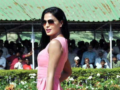 veena malik from fiji with love veena malik from fiji with love