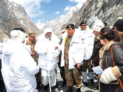giari visit kayani talks of toughening indian stance on siachen giari visit kayani talks of toughening indian stance on siachen