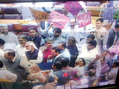 pml n to boycott presidential address debate till gilani s resignation pml n to boycott presidential address debate till gilani s resignation