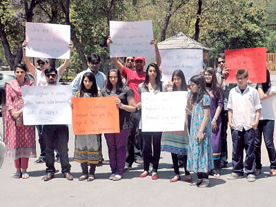 stirred by saheli s death youngsters protest outside marghazar zoo