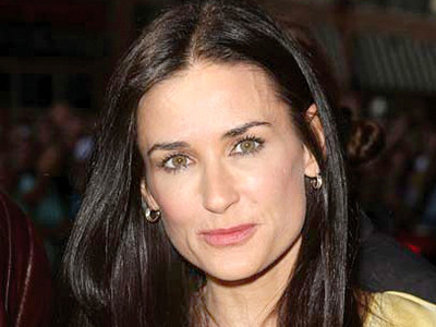 demi moore no longer mrs kutcher on twitter