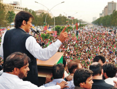 if you are a lion act like one imran challenges nawaz