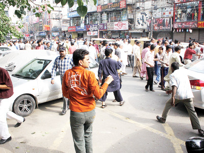 law and order panic terror as gun battle erupts on the mall