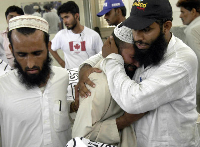 sectarian target killings deobandi leader gunned down in busy street sectarian target killings deobandi leader gunned down in busy street