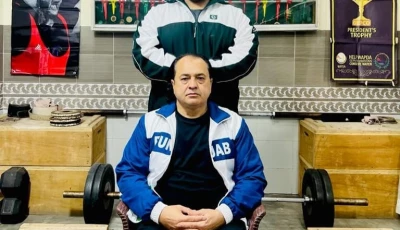 nooh dastgir butt at his gym in gujranwala with his father and former international weightlifter ghulam dastgir butt photo provided by ghulam dastgir butt nooh dastgir butt at his gym in gujranwala with his father and former international weightlifter ghulam dastgir butt photo provided by ghulam dastgir butt