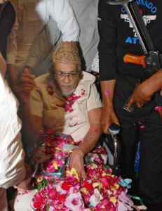 dr chishty comes home to jubilant family