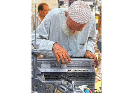 junk yard finds we re glad the rich have garbage junk yard finds we re glad the rich have garbage