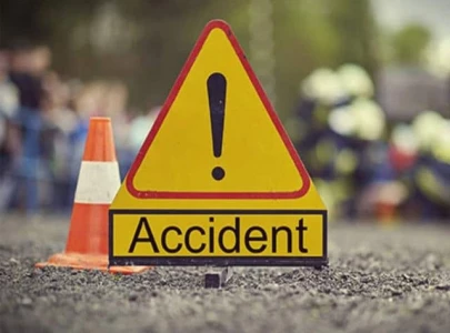 dozens injured in chakwal road crash