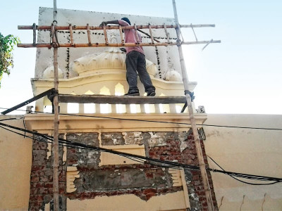 ahmedi place of worship clerics press for demolition of dome ahmedi place of worship clerics press for demolition of dome