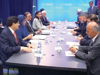 chicago huddle amid anti war protests nato summit kicks off