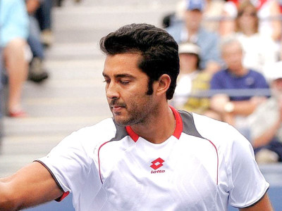 nice open aisam rojer through to quarters