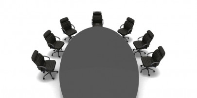 businessmen seek to strengthen trade