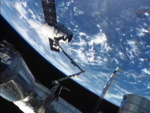 spacex s dragon first commercial space craft docks at iss