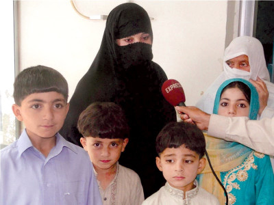 woman in want of sustenance for children threatens to self immolate