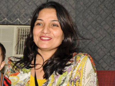 awami tehreek rally attack victim died with finger on the trigger of a snatched police pistol to defend herself awami tehreek rally attack victim died with finger on the trigger of a snatched police pistol to defend herself