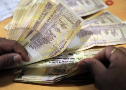 india rupee woes highlight economic drift