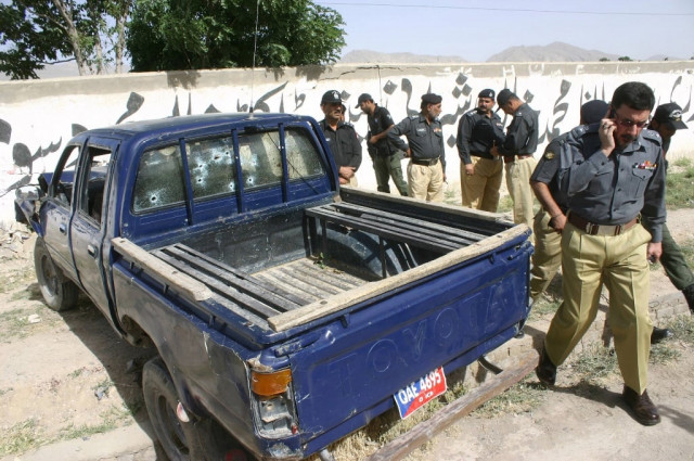 two police officials killed two injured in quetta attack two police officials killed two injured in quetta attack
