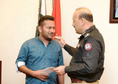 is ig sindh trying to promote gun culture by rewarding a man for killing a criminal is ig sindh trying to promote gun culture by rewarding a man for killing a criminal