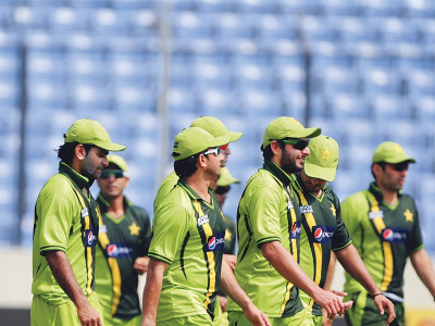 cricket players drained after 5 hour bus journey