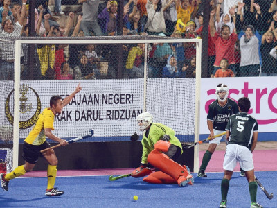 azlan shah cup greenshirts down almost out